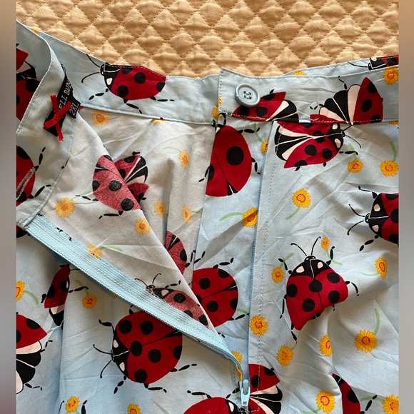 Hell Bunny 100% cotton ladybug circle skirt NWOT Size 2XL - Picture 10 of 10